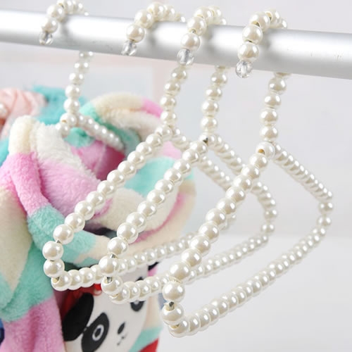 Pearl coat hanger 30 cm - white