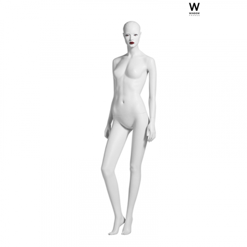 FEMALE MANNEQUIN - COLLECTION 75 - 06