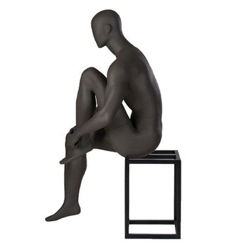 Male sport mannequin with egg head - seated